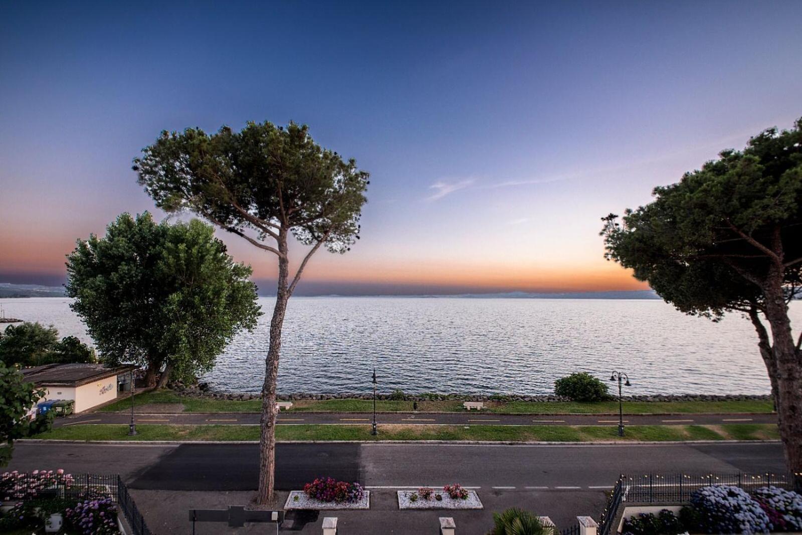 Hotel Holiday Sul Lago Bolsena Exteriér fotografie