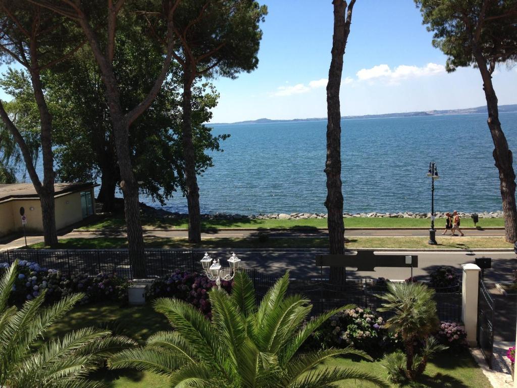 Hotel Holiday Sul Lago Bolsena Exteriér fotografie