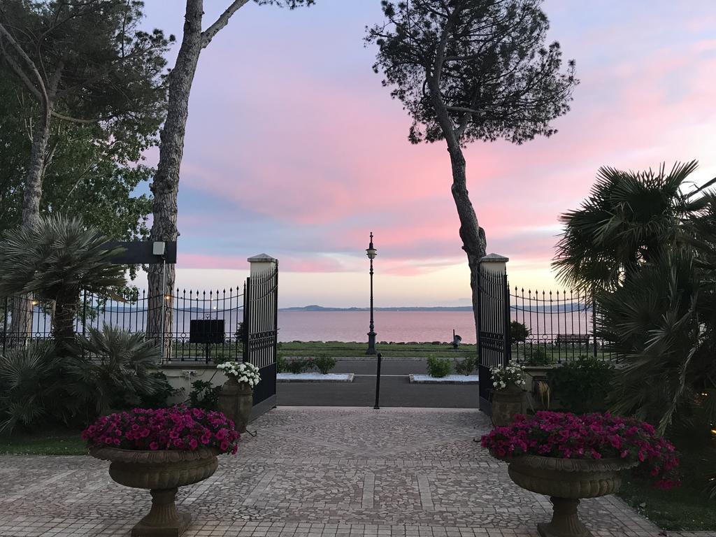 Hotel Holiday Sul Lago Bolsena Exteriér fotografie